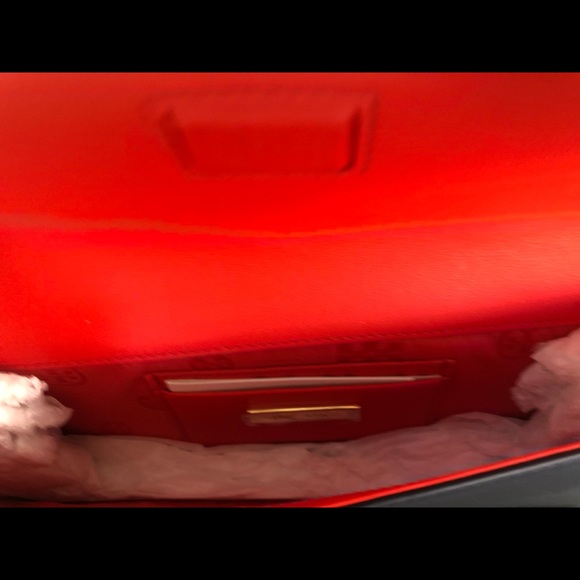 Tory Burch clutch - Picture 3 of 4